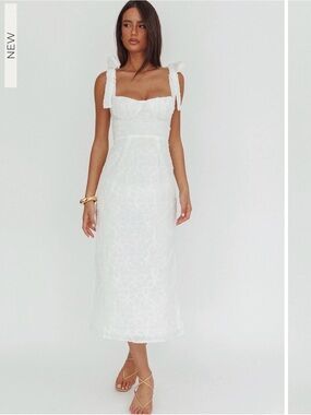 Selfie Leslie White Tie-Shoulder Maxi Dress
